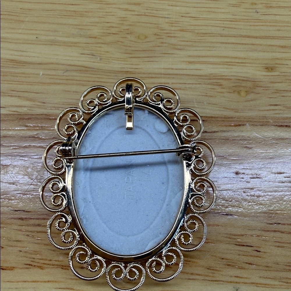 Stunning ceramic Japan Floral Brooch with Gold Filigree - Picture 3 of 5